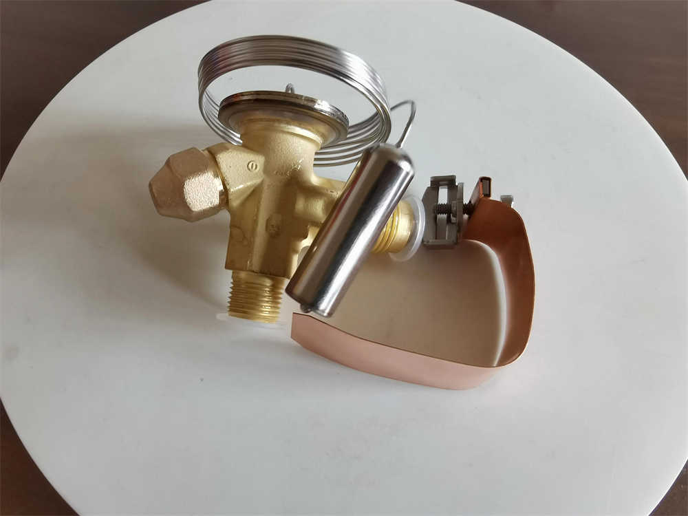 Refrigeration Thermostatic Expansion Valve TGE R-410A 7/8"x1 1/8" TXV 067N3232 -40 - 10 Externally Equalized for Coldroom