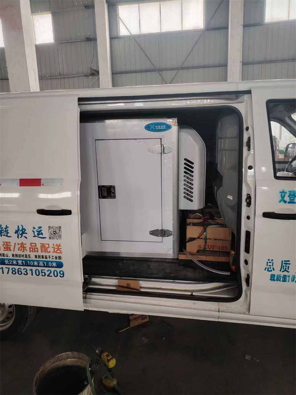 Custom Refrigeration Storage Box Installed Inside Van Frozen Container in Cargo Truck Transportation