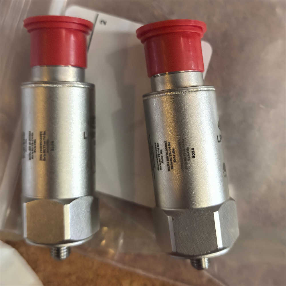 On stock and discounted price New Original Vibration Sensor and  Probe  CTC Model-LP852-OR-1B SN 1066 IECEX LP802-0R2-1B
