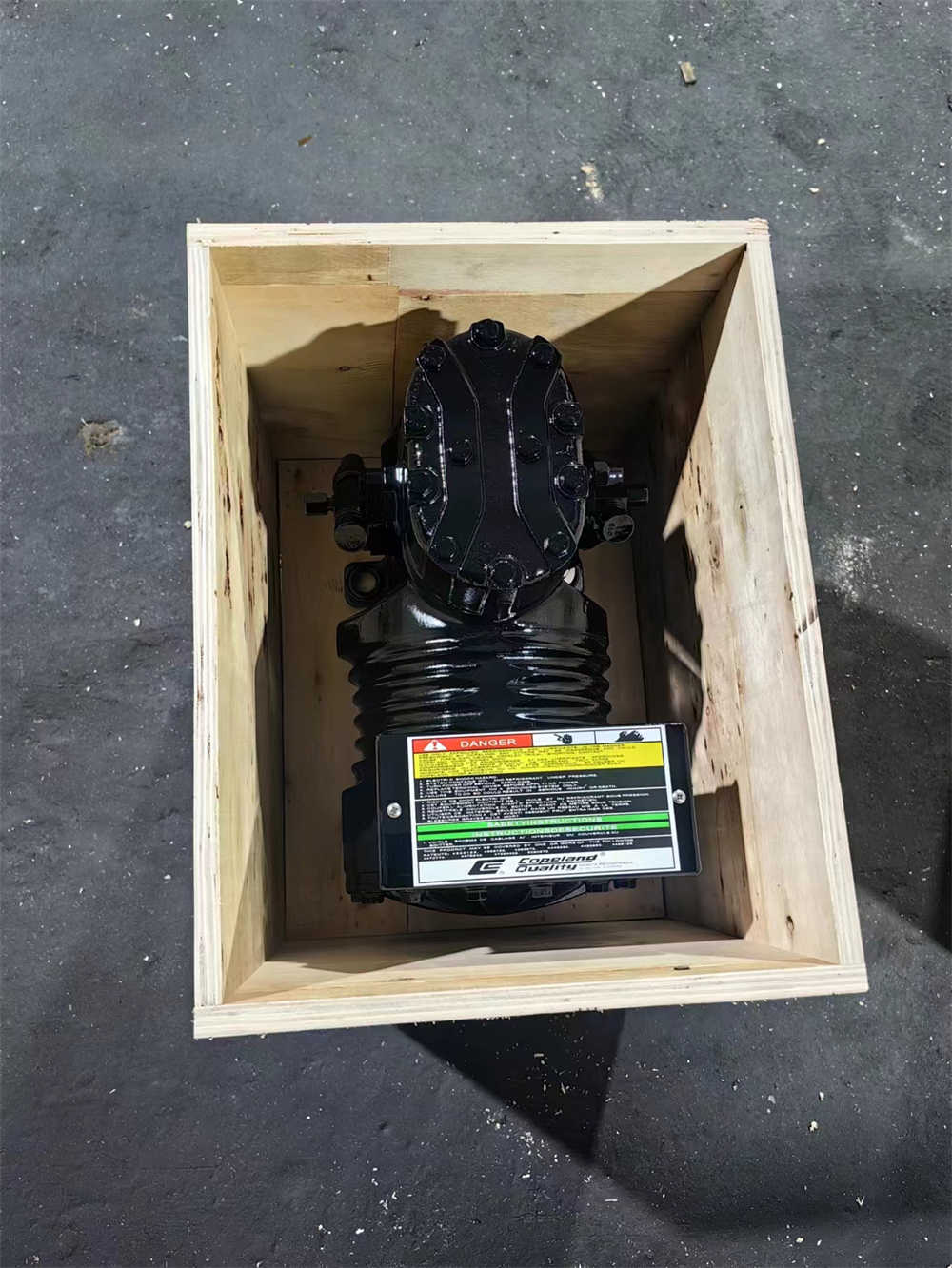 Copeland  KATB-015E-CAV HFC R-404A 60Hz 1- Phase 208/230 V Extra-Low Temperature COMPRESSOR