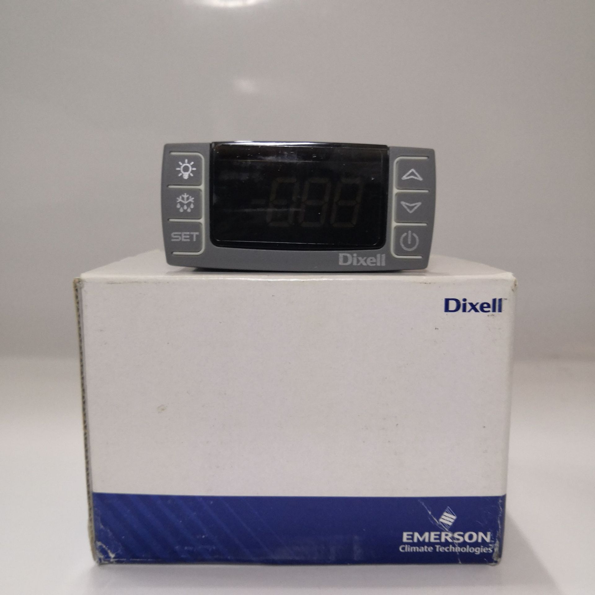 Original Electronic Digital Display Air-cooled Triple Output Thermostat XR60CX-5N1C1 for Refrigeration Parts